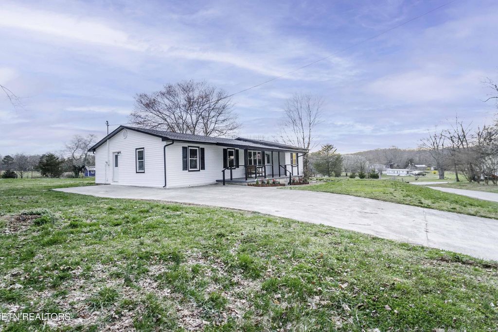 Photo of 229 Toomey Lane, Madisonville, TN 37354 (MLS # 1295778)