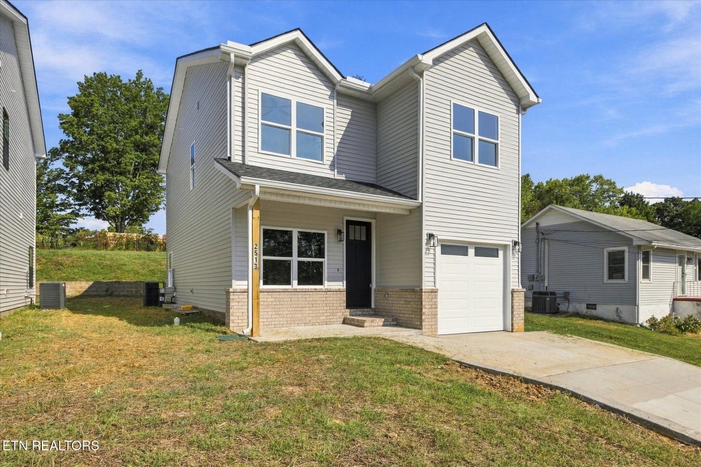 Photo of 2513 Bernhurst Drive, Knoxville, TN 37918 (MLS # 1356369)