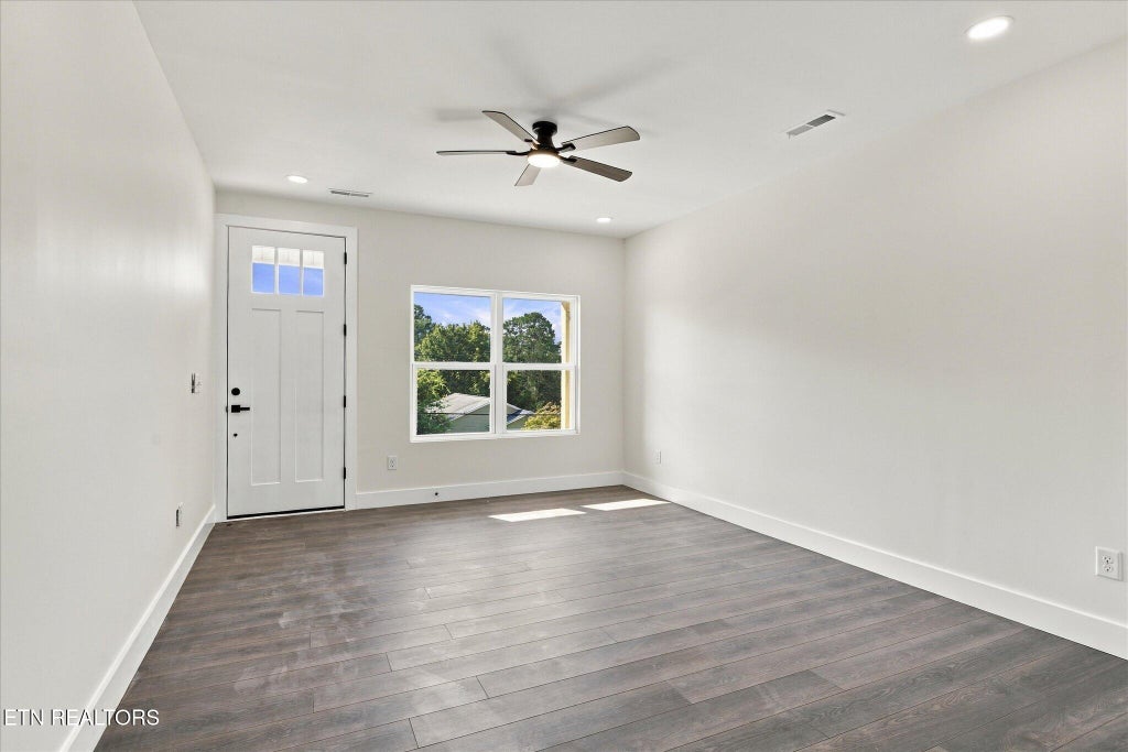 Photo of 2513 Bernhurst Drive, Knoxville, TN 37918 (MLS # 1356369)