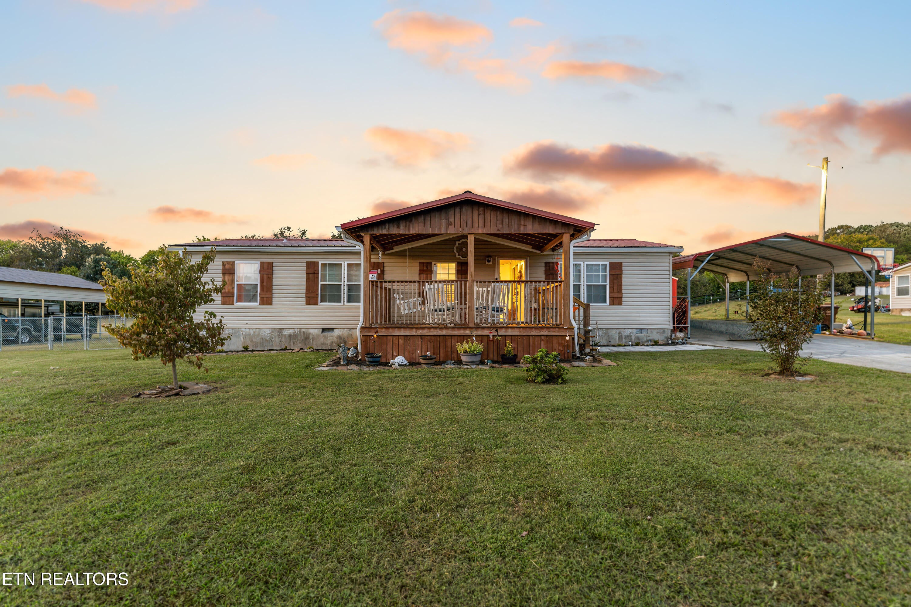 5261 Morganton Blvd