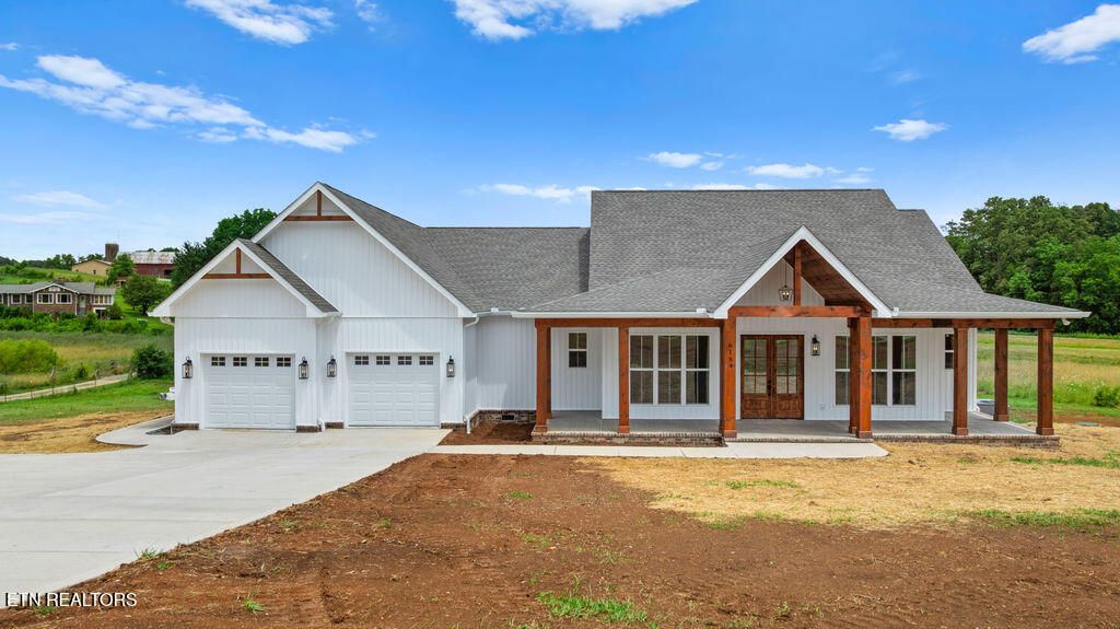 Photo of 6184 Morganton Rd, Greenback, TN 37742 (MLS # 1305719)