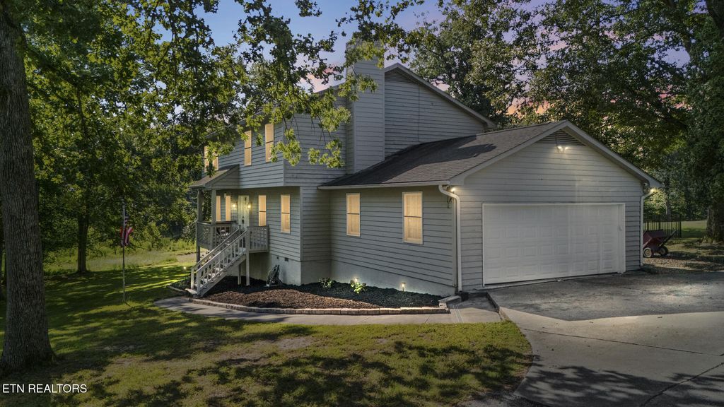 Photo of 3447 Mountain View Lane, Baneberry, TN 37890 (MLS # 1309696)