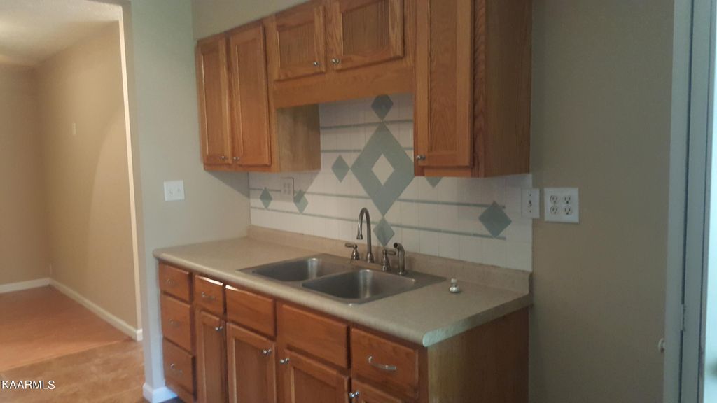 Photo of 426 Parliament Rd #2, Harrogate, TN 37752 (MLS # 1334753)