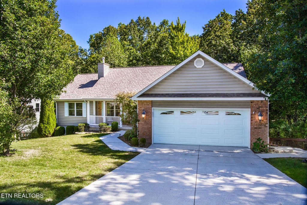 Photo of 182 Canterbury Drive, Crossville, TN 38558 (MLS # 1358254)