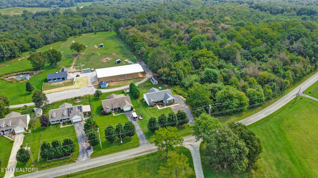 Photo of 559 Old Highway 28, Crossville, TN 38555 (MLS # 1314629)