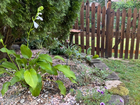 Tiny photo for 104 Clark Lane, Oak Ridge, TN 37830 (MLS # 1351896)