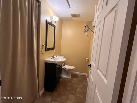 Tiny photo for 104 Clark Lane, Oak Ridge, TN 37830 (MLS # 1351896)
