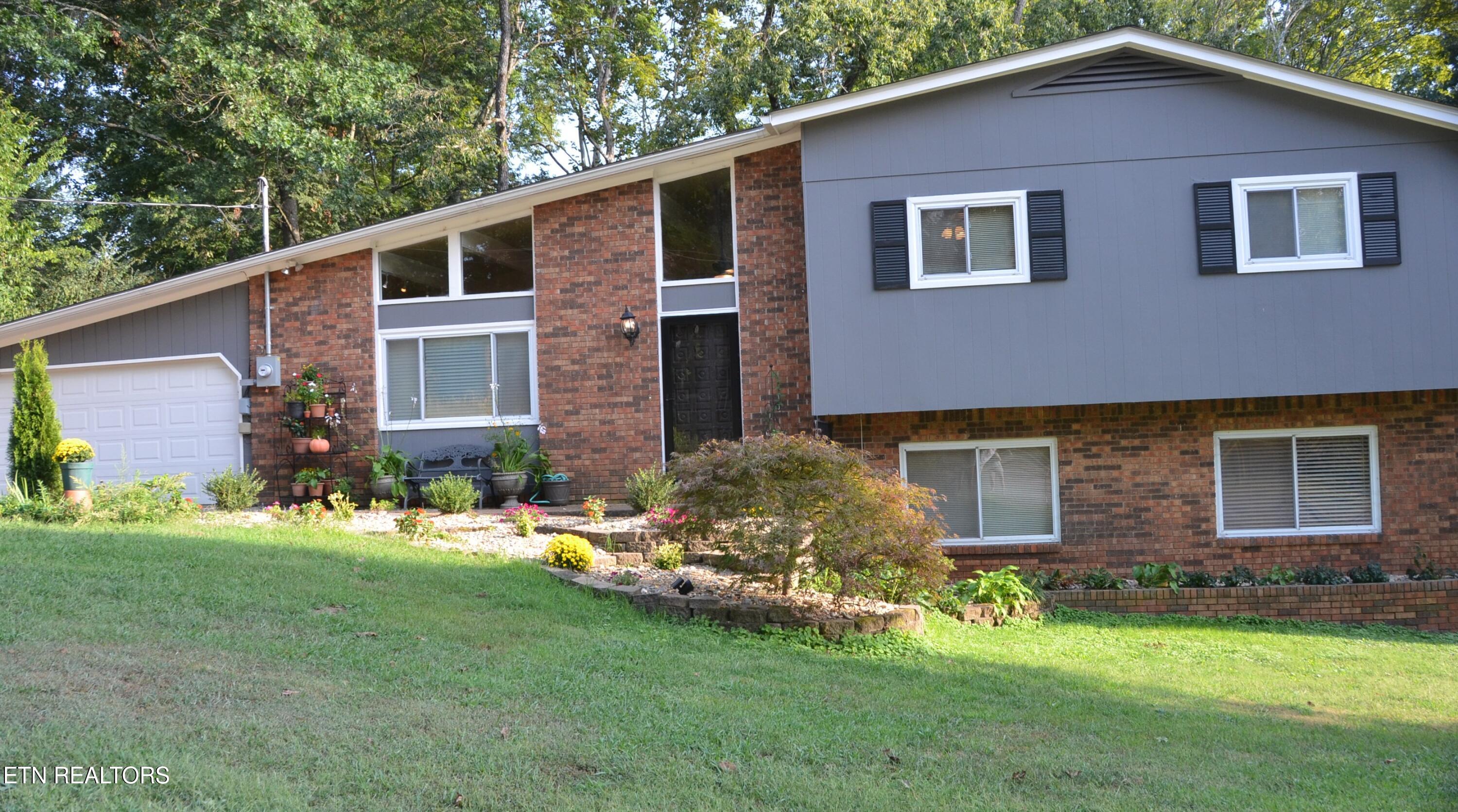 104 Clark Lane