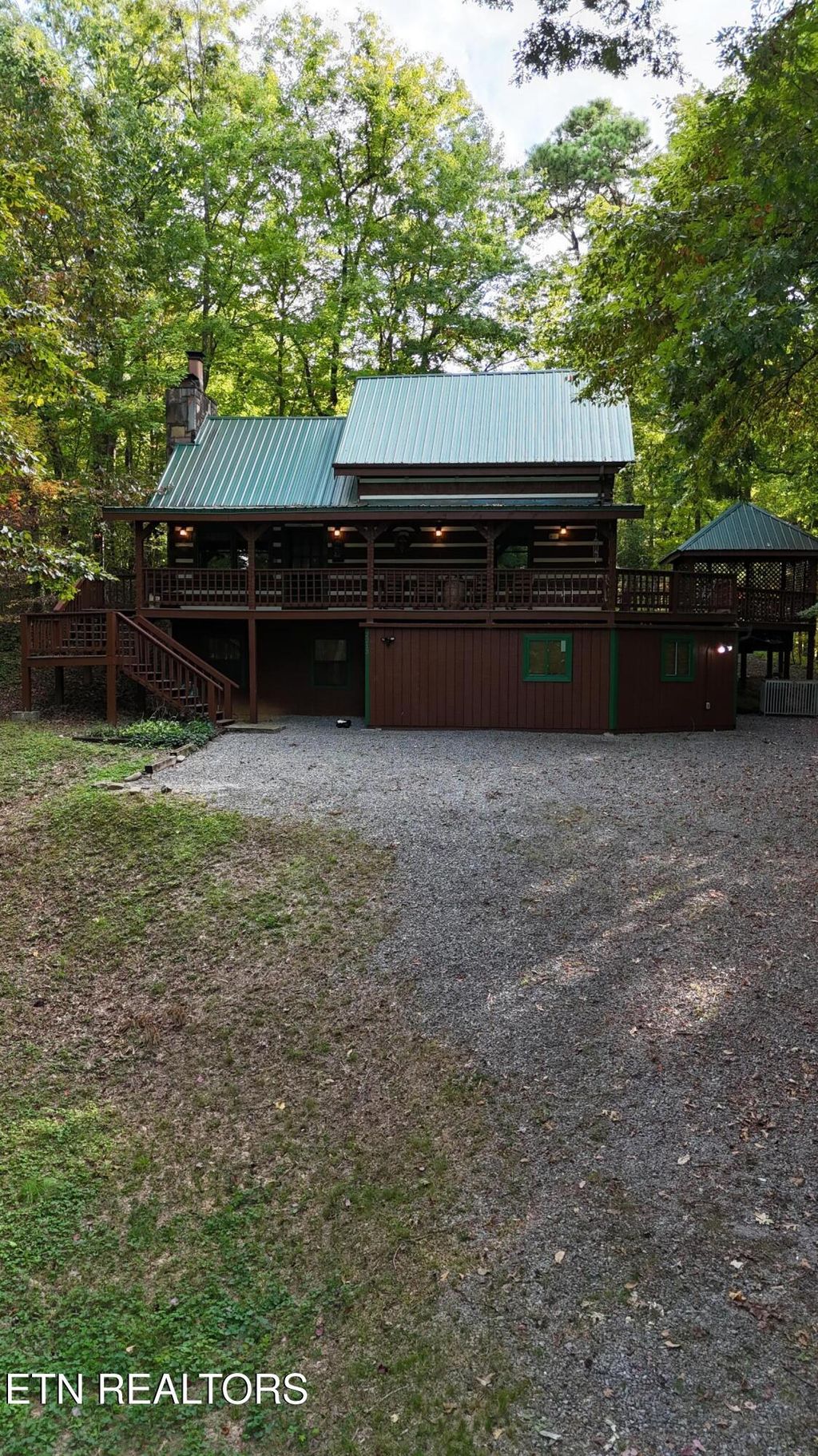 Photo of 2213 E View Drive, Sevierville, TN 37876 (MLS # 1323394)