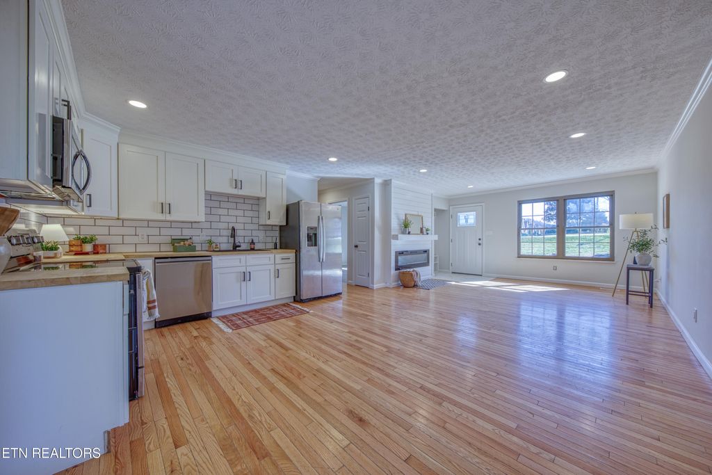 Photo of 4815 E Emory Rd, Knoxville, TN 37938 (MLS # 1322029)