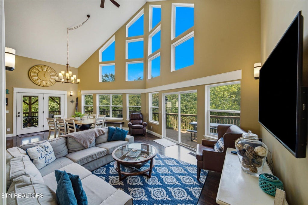 Photo of 125 Flat Lake Circle, Speedwell, TN 37870 (MLS # 1354341)