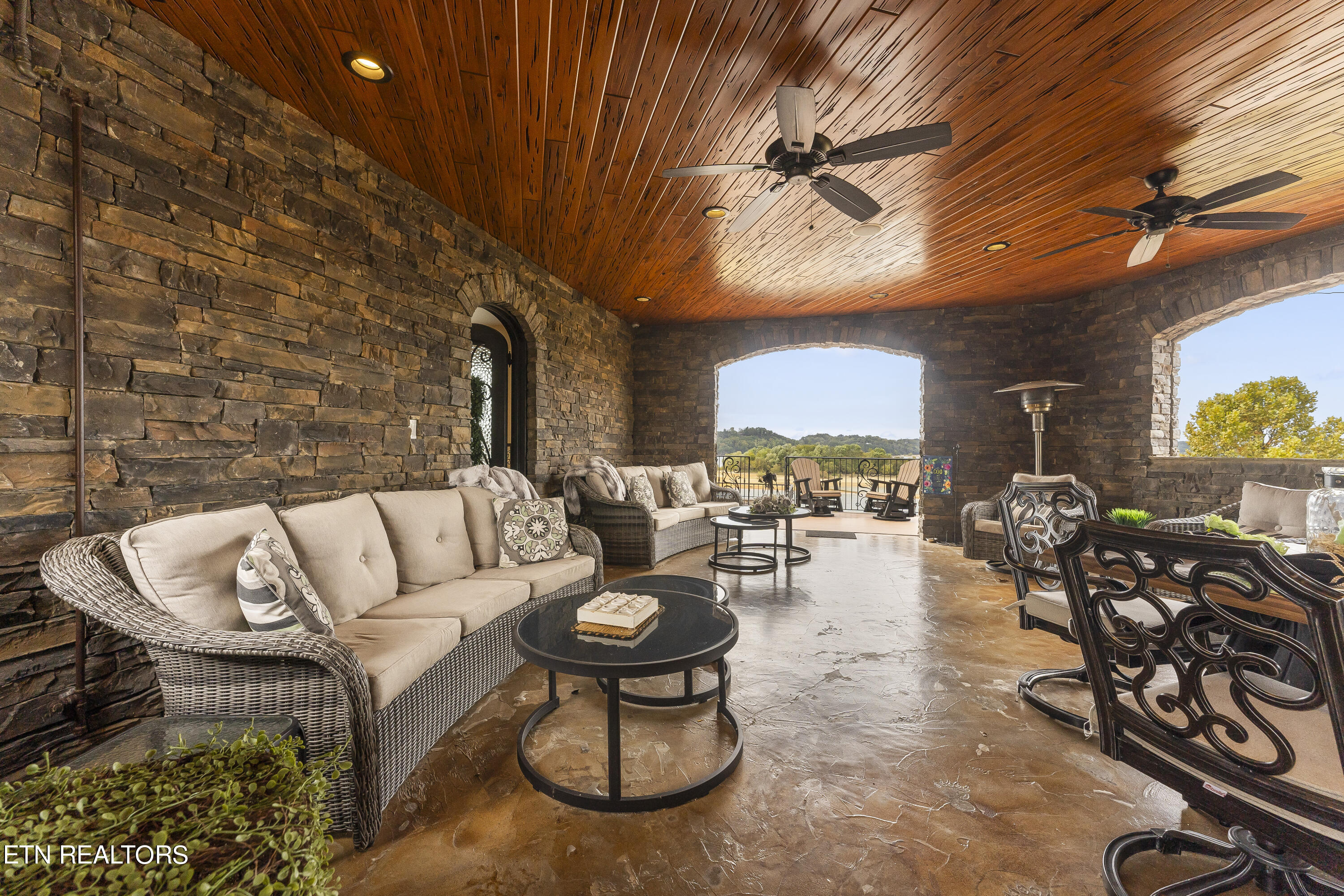 450 Riverbend Drive