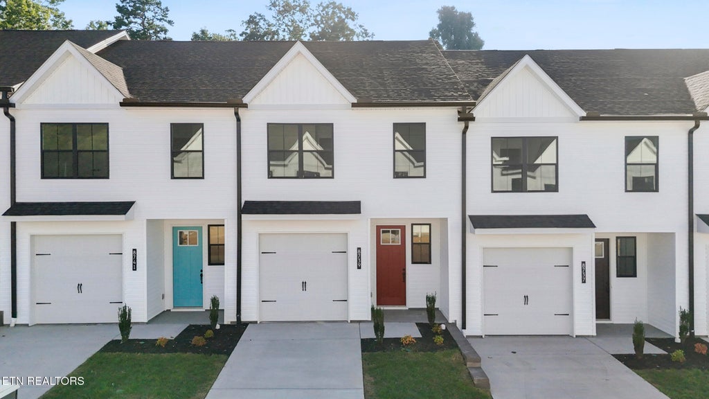 Photo of 8739 Chapman Trace Way, Knoxville, TN 37920 (MLS # 1354063)