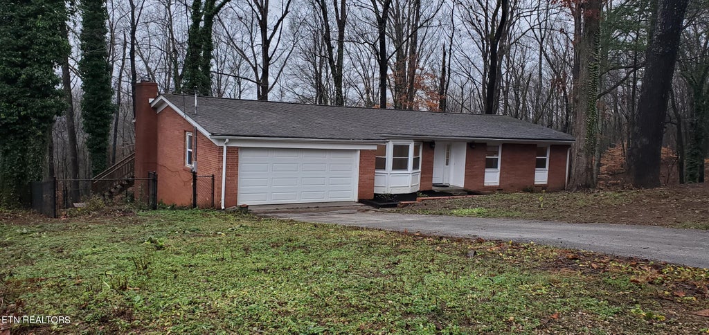 Photo of 115 Wedgewood Rd, Oak Ridge, TN 37830 (MLS # 1258782)