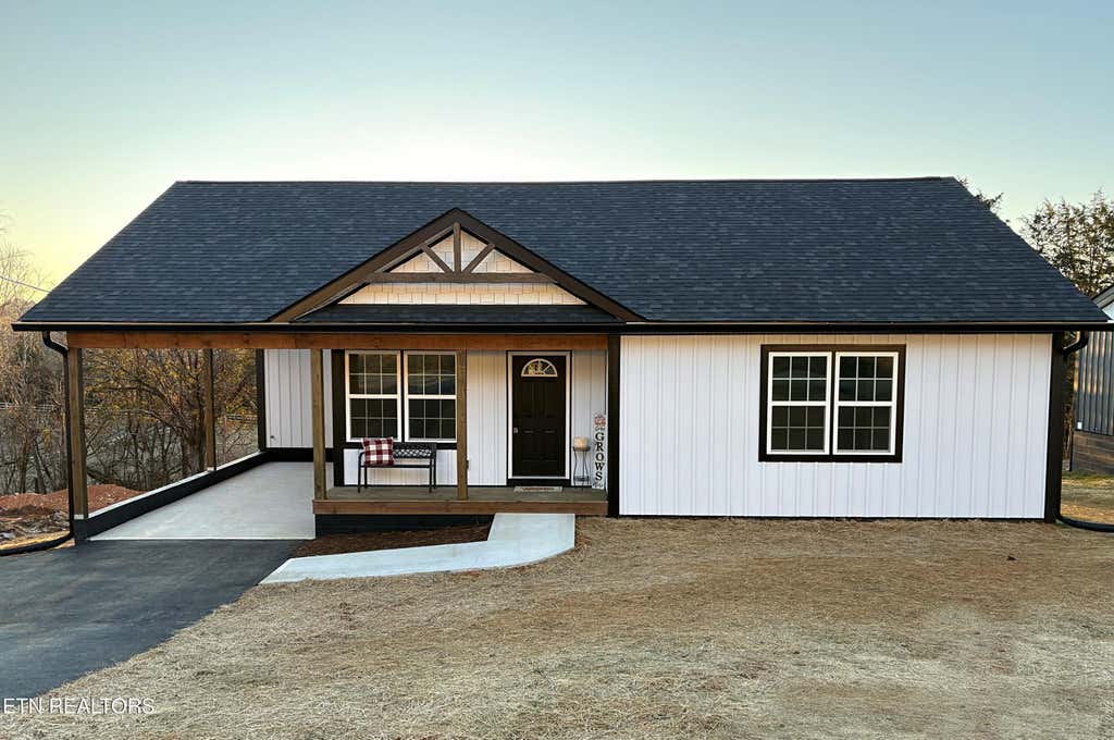 Photo of 176 Granby Lane, Harrogate, TN 37752 (MLS # 1324196)