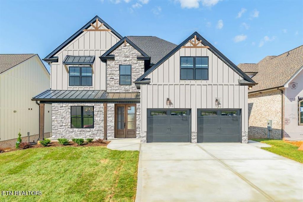 Photo of 9110 Heritage Ridge Lane, Lot 26 Ln, Knoxville, TN 37922 (MLS # 1330168)
