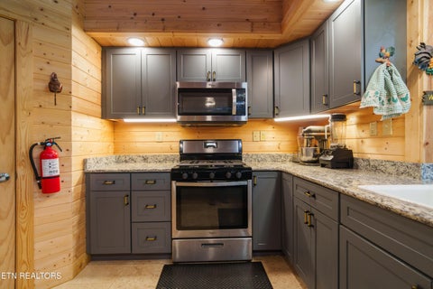 Tiny photo for 1302 Cummingsville/Sparkmantown Rd, Doyle, TN 38559 (MLS # 1345012)