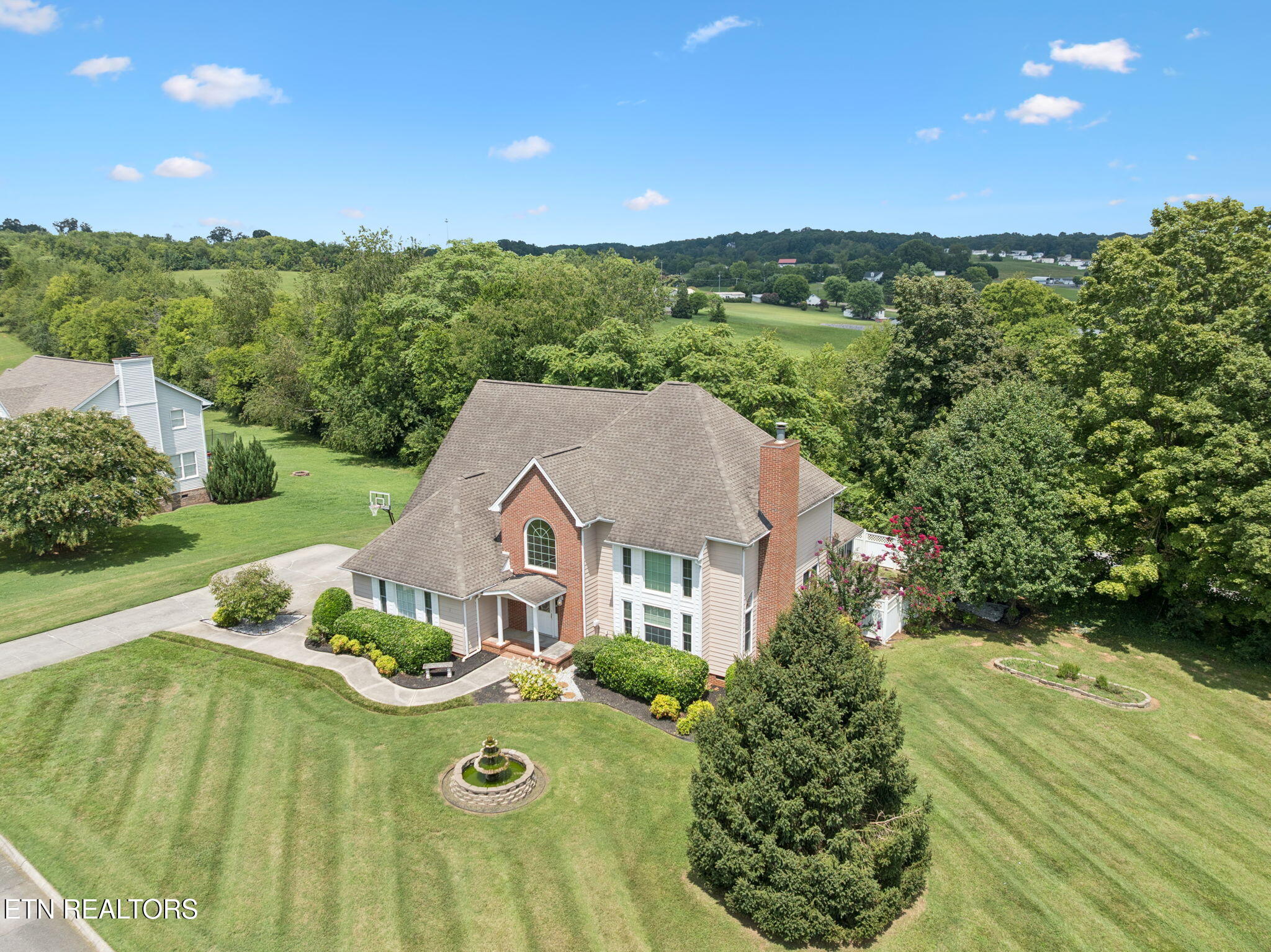 3204 Bentwood Drive
