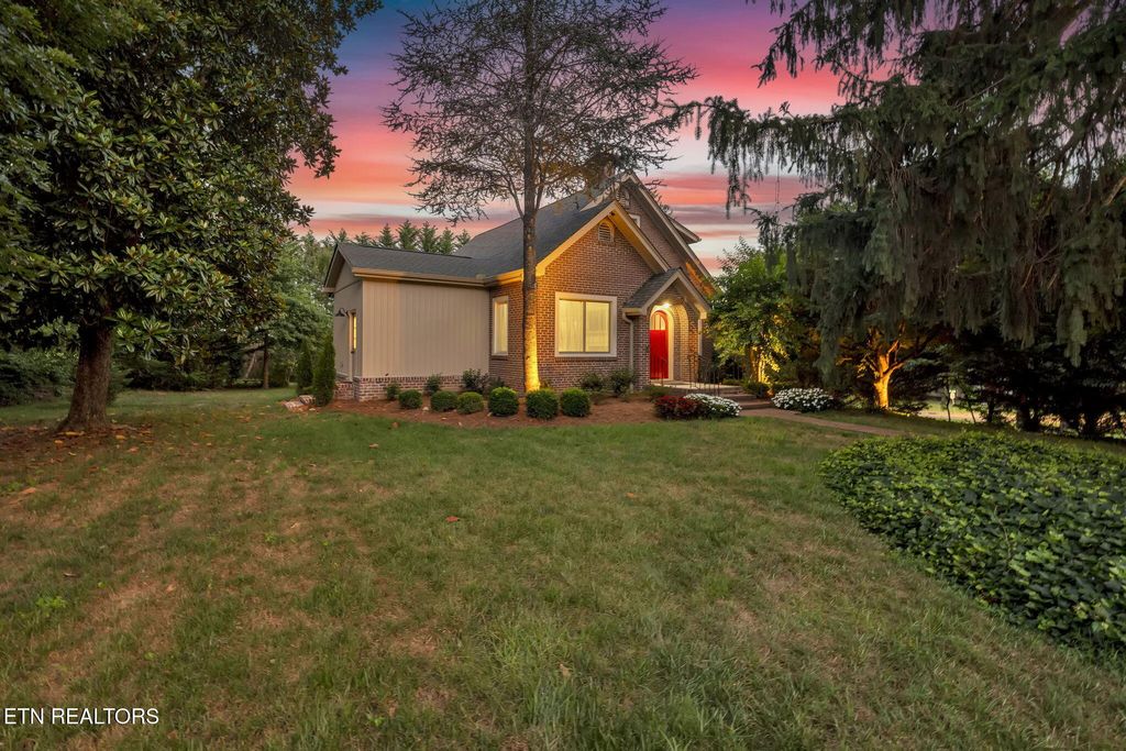 Photo of 1476 Darbee Drive, Morristown, TN 37814 (MLS # 1311160)