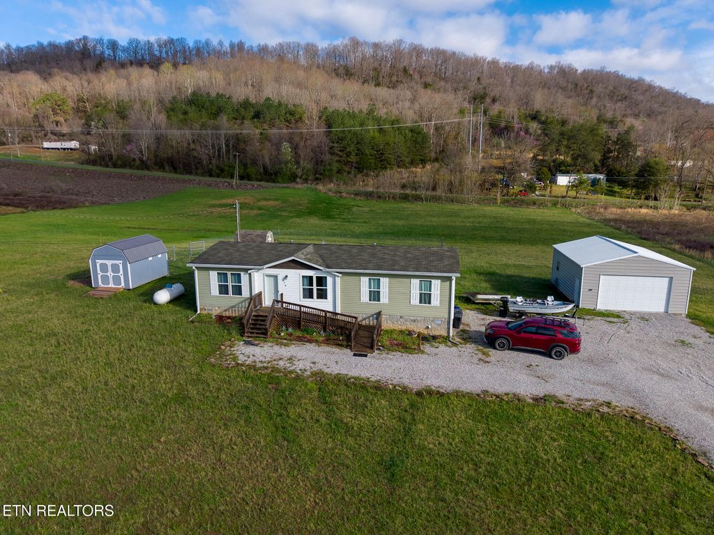 Photo of 316 Morris Demps Rd, Sparta, TN 38583 (MLS # 1332672)