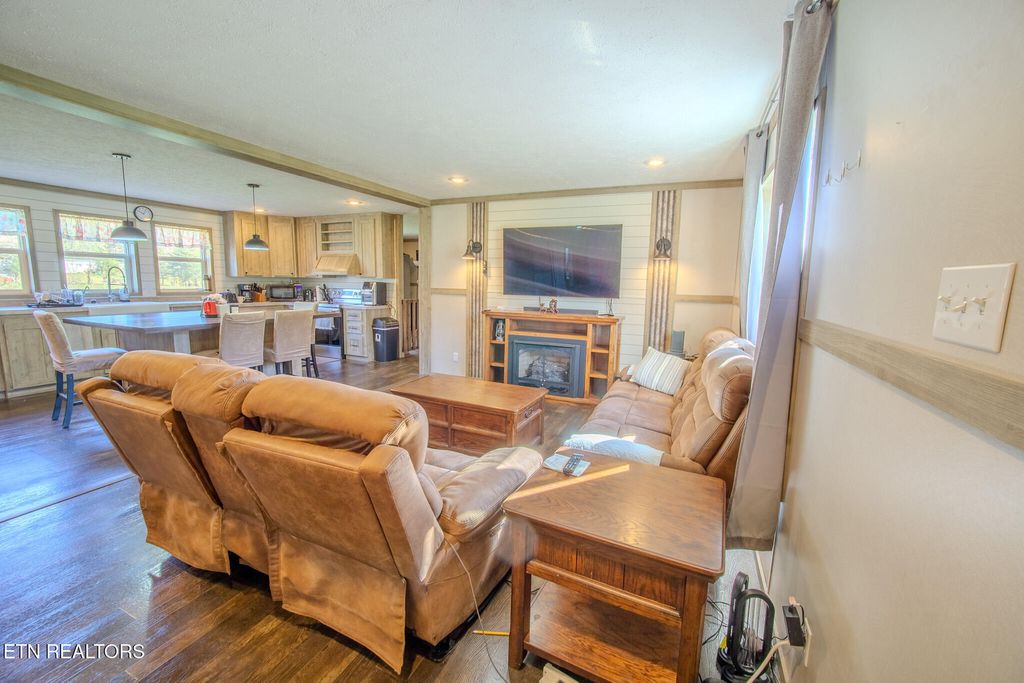 Photo of 316 Morris Demps Rd, Sparta, TN 38583 (MLS # 1332672)