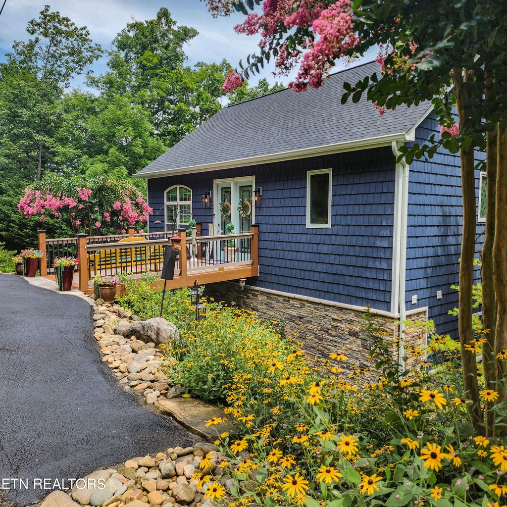 Photo of 1931 Hickory Pointe Lane, Maynardville, TN 37807 (MLS # 1271840)