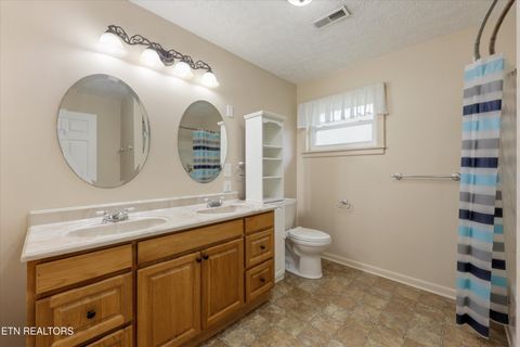 Tiny photo for 115 Spring St, Wartburg, TN 37887 (MLS # 1336728)