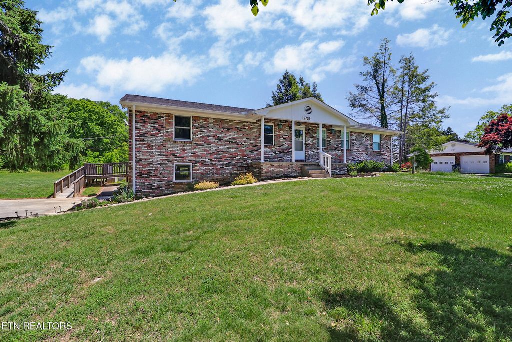 Photo of 2728 Mary Emily Lane, Knoxville, TN 37924 (MLS # 1340891)