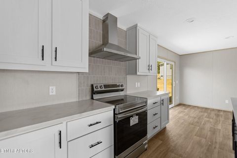 Tiny photo for 249 County Road 784A, Etowah, TN 37331 (MLS # 1337918)