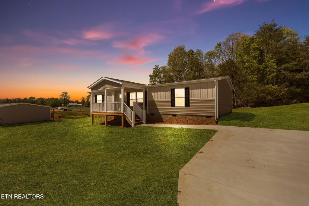 Photo of 249 County Road 784A, Etowah, TN 37331 (MLS # 1337918)