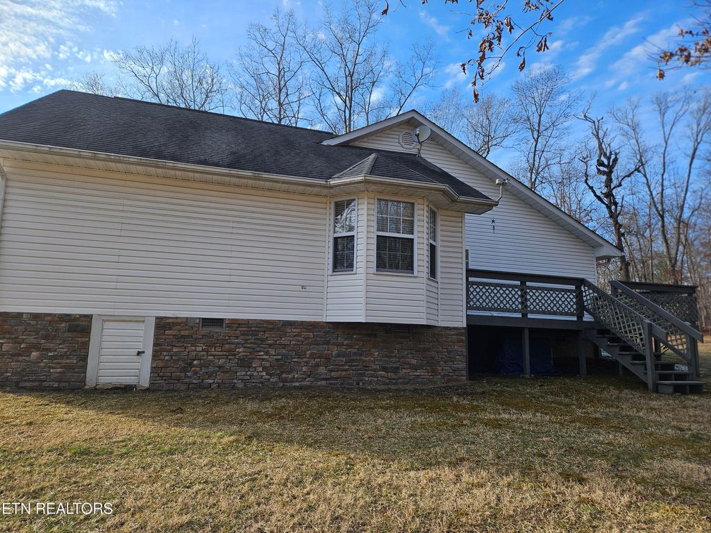Photo of 6219 Osage Rd, Crossville, TN 38572 (MLS # 1328497)