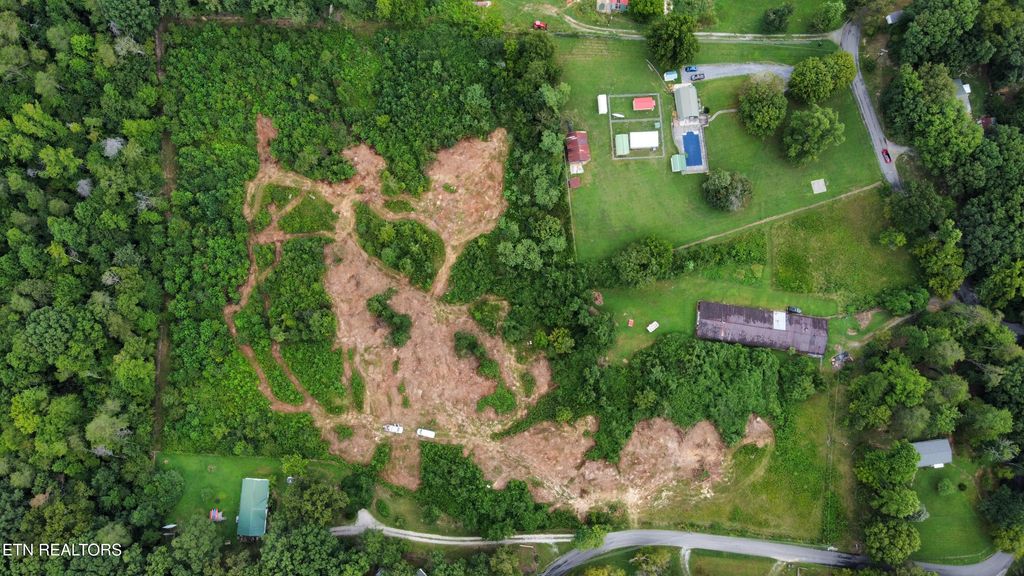 Photo of 561 Mountain View Drive, Vonore, TN 37885 (MLS # 1329275)