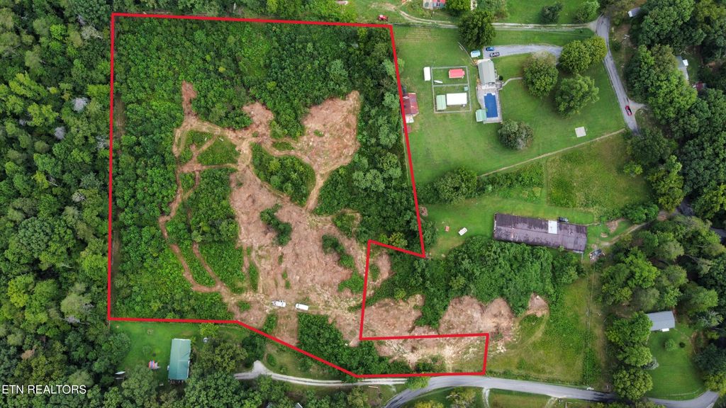Photo of 561 Mountain View Drive, Vonore, TN 37885 (MLS # 1329275)