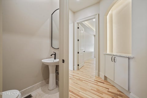 Tiny photo for 4717 Colonial Harbor Drive, Louisville, TN 37777 (MLS # 1354609)