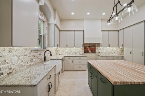 Tiny photo for 4717 Colonial Harbor Drive, Louisville, TN 37777 (MLS # 1354609)