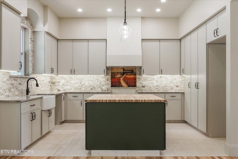 Tiny photo for 4717 Colonial Harbor Drive, Louisville, TN 37777 (MLS # 1354609)