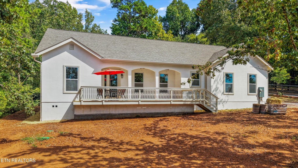 Photo of 4717 Colonial Harbor Drive, Louisville, TN 37777 (MLS # 1354609)