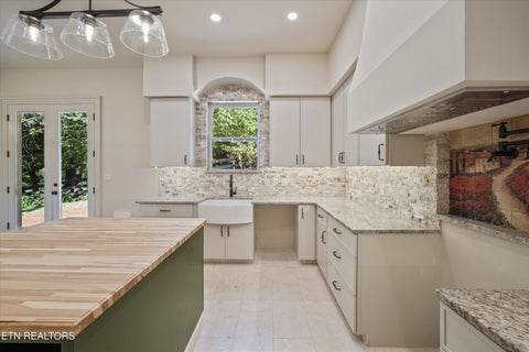 Tiny photo for 4717 Colonial Harbor Drive, Louisville, TN 37777 (MLS # 1354609)