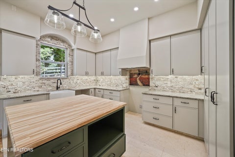 Tiny photo for 4717 Colonial Harbor Drive, Louisville, TN 37777 (MLS # 1354609)