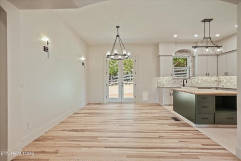 Tiny photo for 4717 Colonial Harbor Drive, Louisville, TN 37777 (MLS # 1354609)