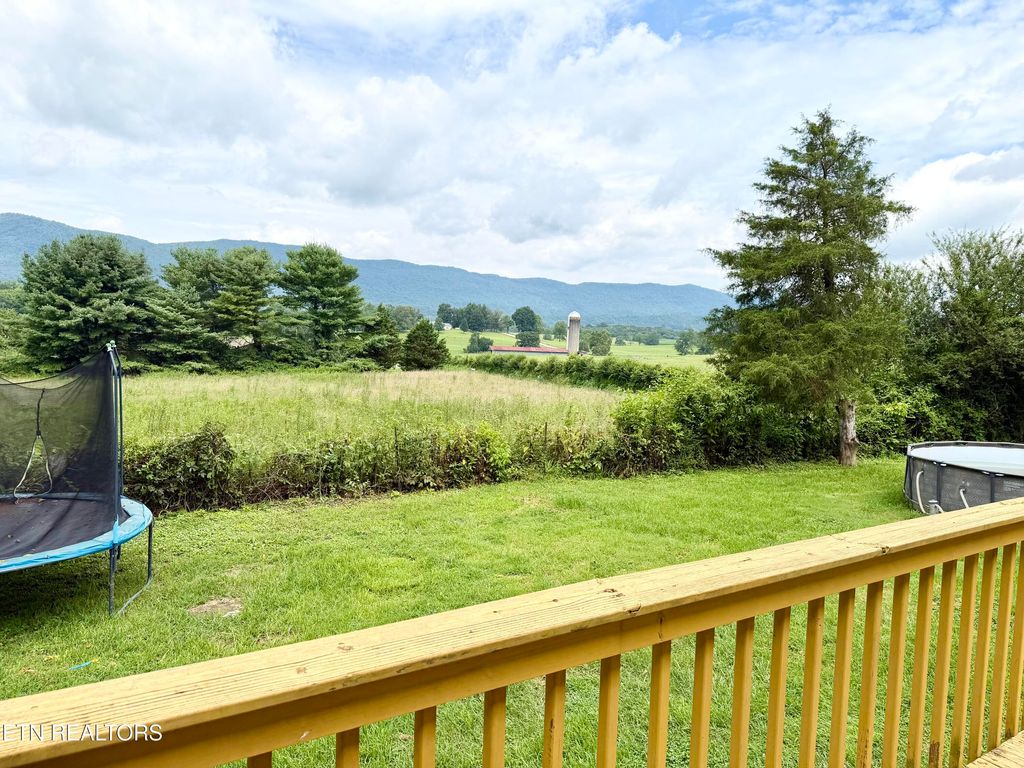 Photo of 2022 Back Valley Rd, Speedwell, TN 37870 (MLS # 1349383)