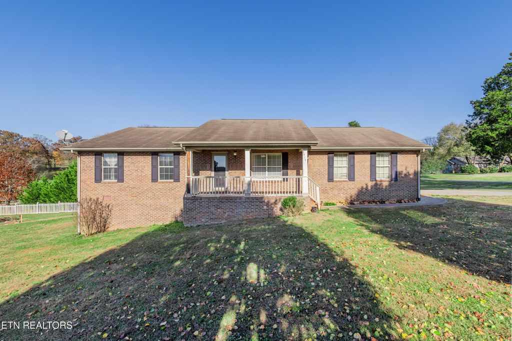 Photo of 3919 Morganton Rd, Maryville, TN 37801 (MLS # 1322963)
