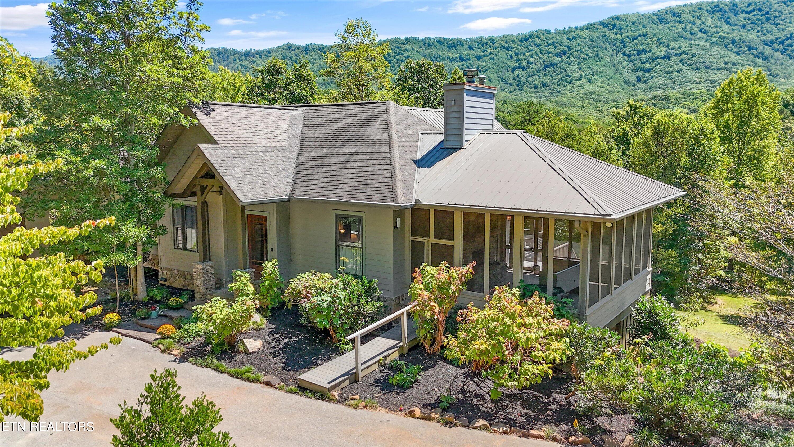 4893 Allegheny Cove Way