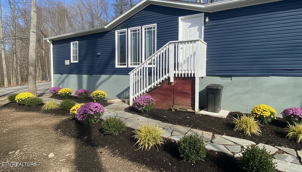 Photo of 9042 Old Maynardville Pike, Knoxville, TN 37938 (MLS # 1329798)