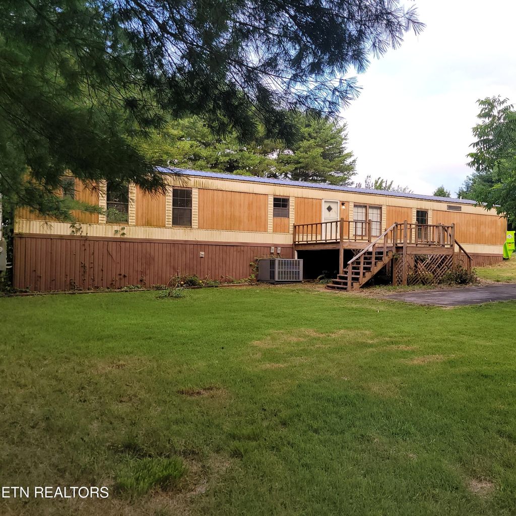 Photo of 581 Disco Loop Rd, Friendsville, TN 37737 (MLS # 1308217)