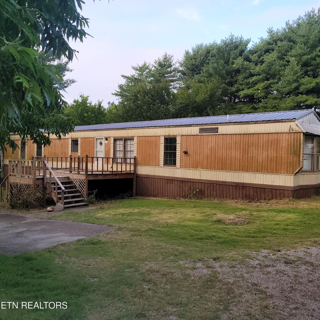 Photo of 581 Disco Loop Rd, Friendsville, TN 37737 (MLS # 1308217)