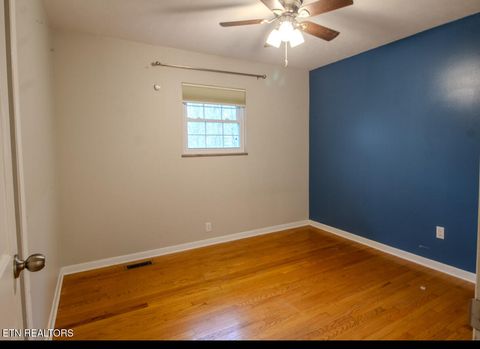 Tiny photo for 1052 Sunset Circle, Newport, TN 37821 (MLS # 1332812)