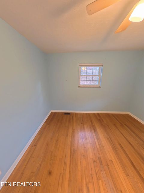 Tiny photo for 1052 Sunset Circle, Newport, TN 37821 (MLS # 1332812)