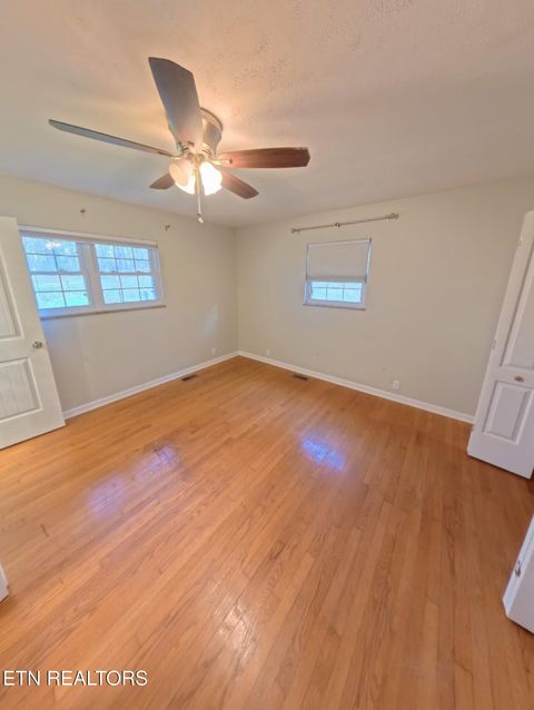 Tiny photo for 1052 Sunset Circle, Newport, TN 37821 (MLS # 1332812)