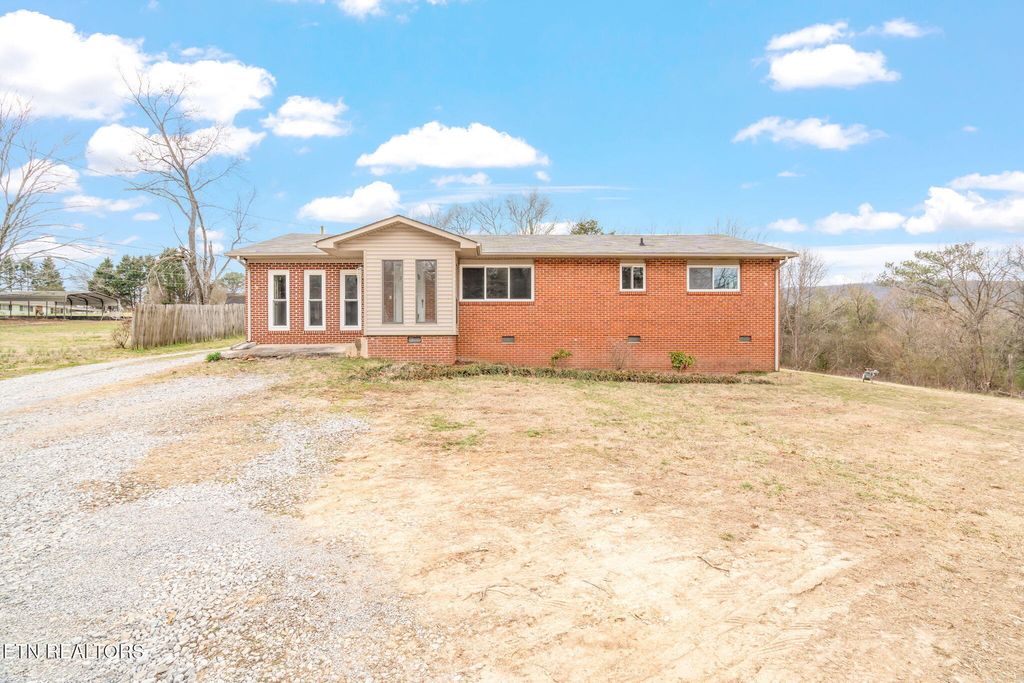 Photo of 311 E Dunn St, Rockwood, TN 37854 (MLS # 1292368)